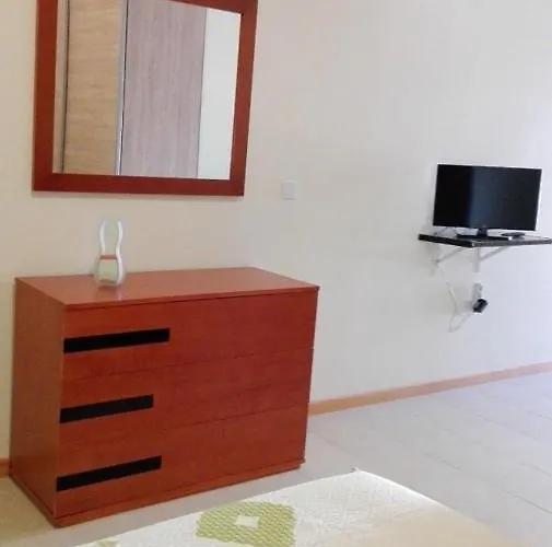 Апартаменты Apartamento Villa Понта-ду-Сол